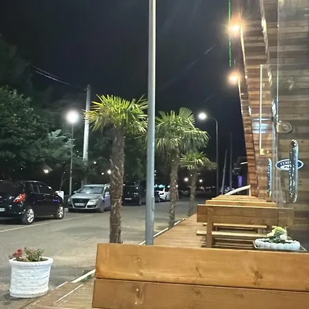 Lulishtja 5* Velipojë